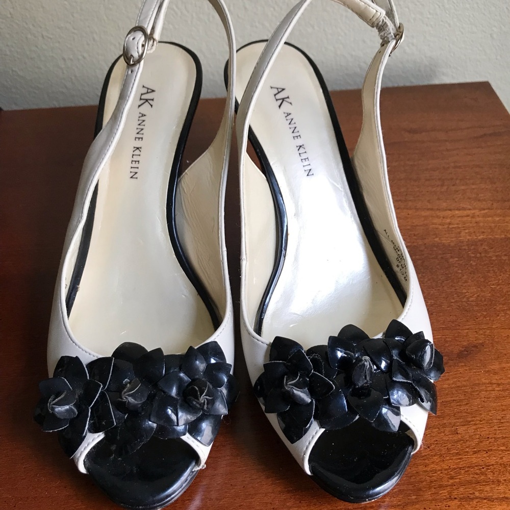 AK sling back pumps